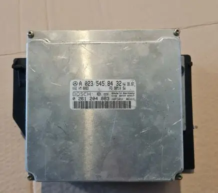 Mercedes-Benz CLK A208 C208 Engine control unit/module A0235458432 0261204883 26RT5053