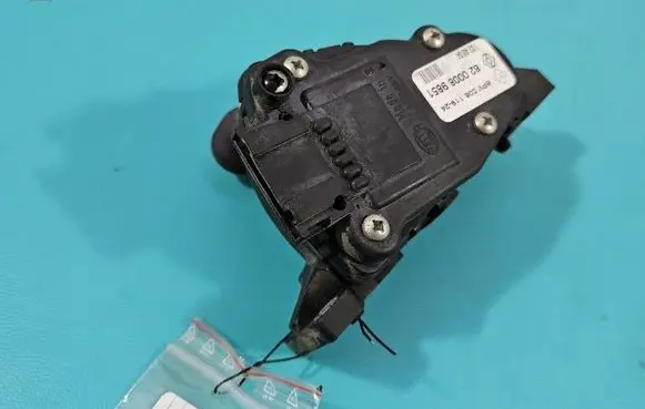 Renault Clio II Accelerator throttle pedal 8200089851 IMPRK1553485