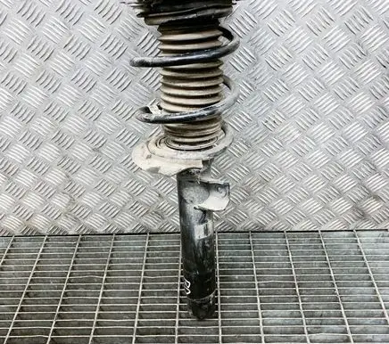 BMW 2 F22 F23 Front shock absorber/damper 22288673 6863136