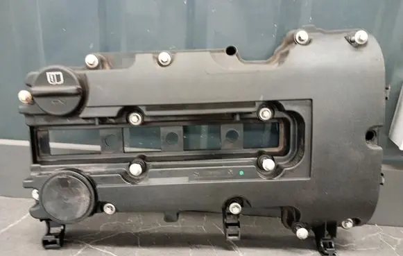 Opel Astra J Rocker cam cover 25198877