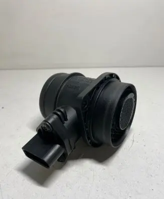 Volkswagen Jetta V Mass air flow meter 0281002531 038906461B