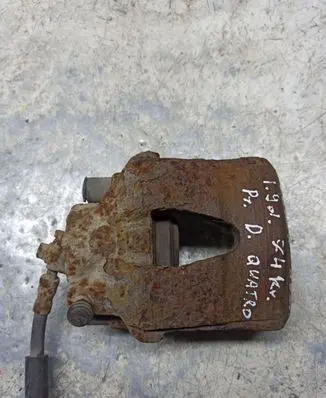 Volkswagen Golf IV Front brake caliper