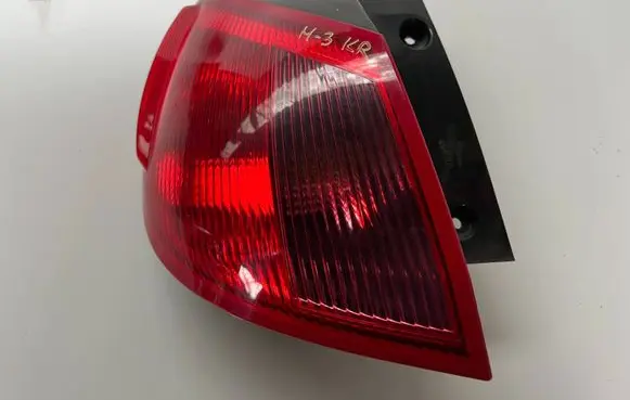 Mitsubishi Colt Rear/tail lights MR957365 27850102