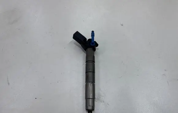 Mercedes-Benz B W247 Fuel injector A6540700187