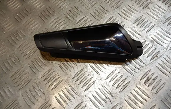 Volkswagen PASSAT B6 Front door interior handle 3C1837114 4547