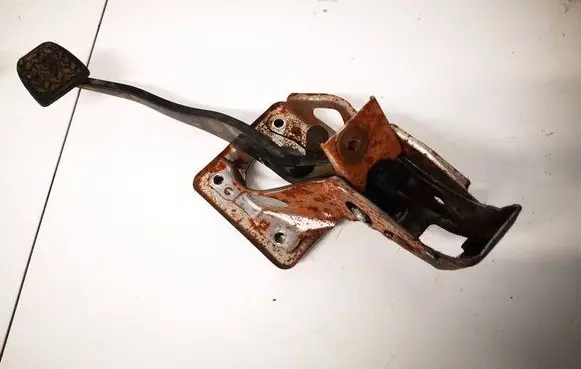 Toyota Corolla Verso AR10 Brake pedal 
