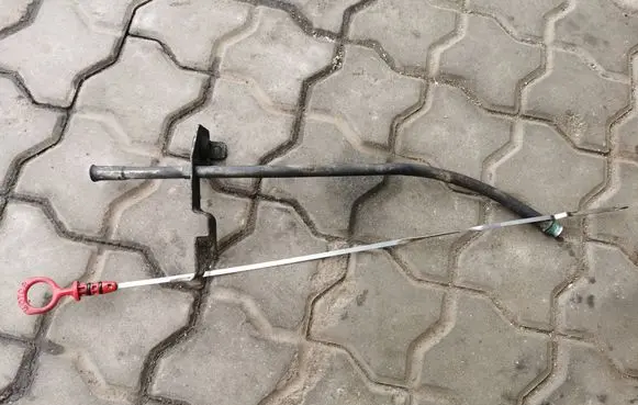 Volvo V50 Oil level dip stick 30774666