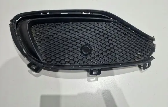 Mercedes-Benz CLA C117 X117 W117 Front bumper lower grill A1178857500