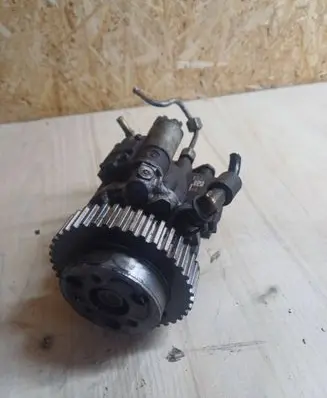 Ford Focus Fuel injection high pressure pump 4M5Q9B395AF A2C20003032 10601069