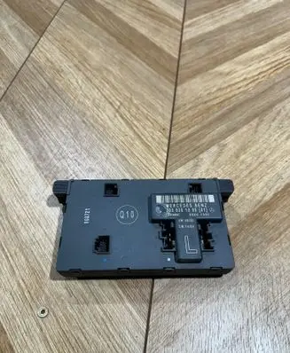 Mercedes-Benz C W203 Door control unit/module 2038201385 00001307