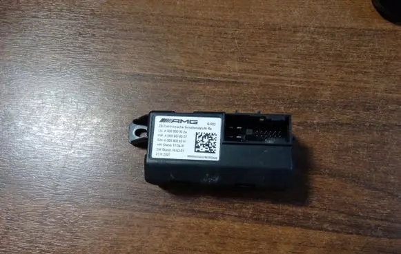 BMW M4 F82 F83 Other control units/modules A0009009324
