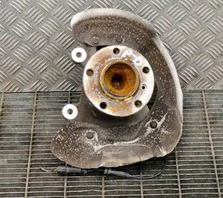 BMW 1 F20 F21 Front wheel hub 18915910
