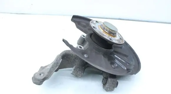 Volkswagen PASSAT B8 Rear wheel hub
