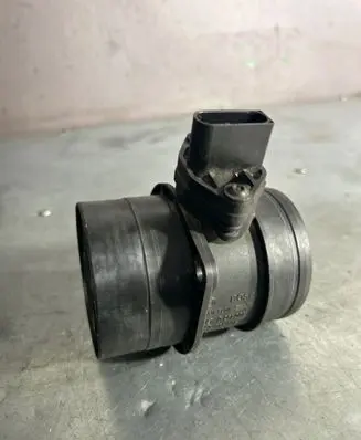 Audi A4 S4 B6 8E 8H Mass air flow meter 074906461B 0281002461