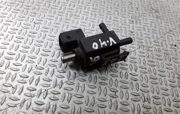 Volvo S40, V40 Turbo solenoid valve 72224003