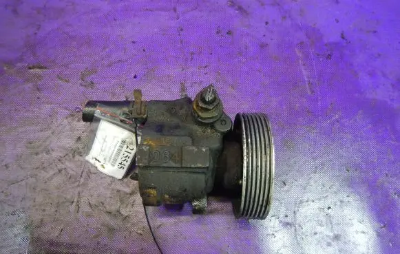 Renault Laguna I Power steering pump