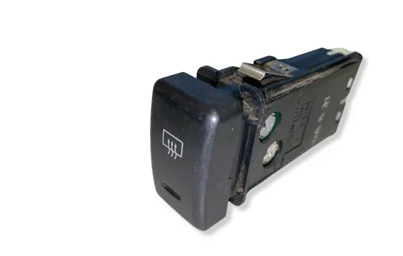 Opel Frontera B Windscreen/window heater switch M18872