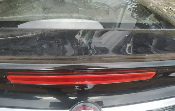 Opel Insignia A Third/center stoplight