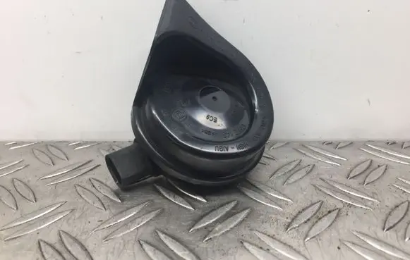 BMW 7 F01 F02 F03 F04 Horn signal 3881157