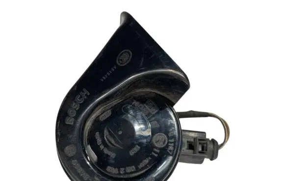 Volkswagen Golf V Horn signal 703881157