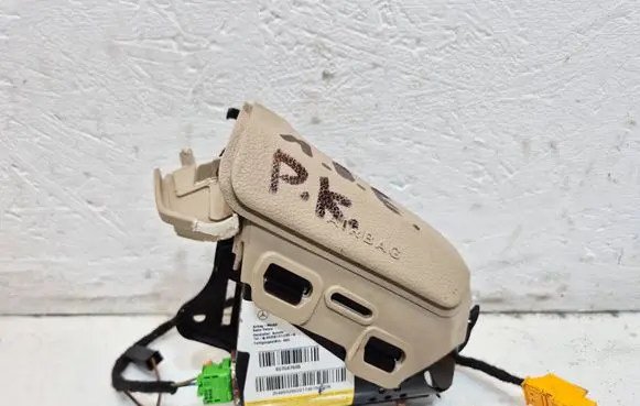 Mercedes-Benz C W204 Seat airbag A2045408735 607047801B 607047605