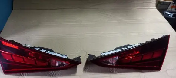 Mercedes-Benz C W204 Tailgate rear/tail lights