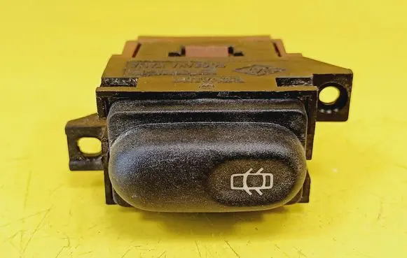 Renault Kangoo I Central locking switch button 7700845435