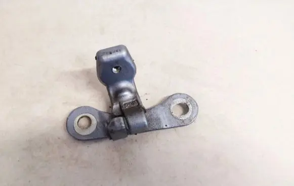 Opel Vectra C Rear door lower hinge 
