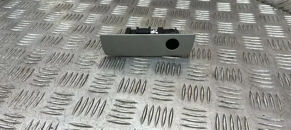 Chrysler Grand Voyager V Glove box lock 5JM55TRMAC