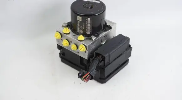 Skoda Octavia Mk2 (1Z) ABS Pump 1K0614517CN 1K0907379BD