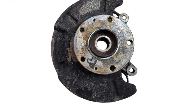 Fiat Sedici Front wheel hub spindle knuckle