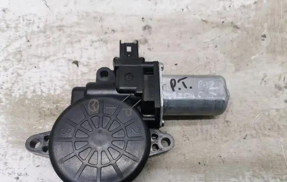 Mazda 6 Rear door window regulator motor D6515858X