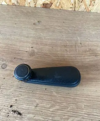 Volkswagen Santana Front door window winding handle 191837579