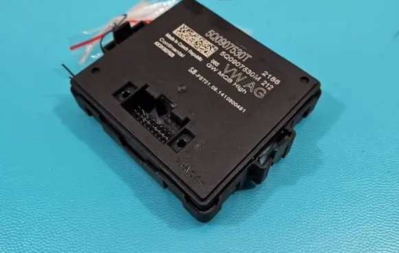 Seat Leon (5F) Central body control module 5Q0907530T IMPRK1398717