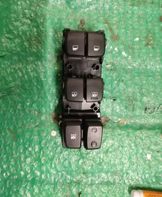 Hyundai Kona I Electric window control switch 93570-J9250M U810861 20200818