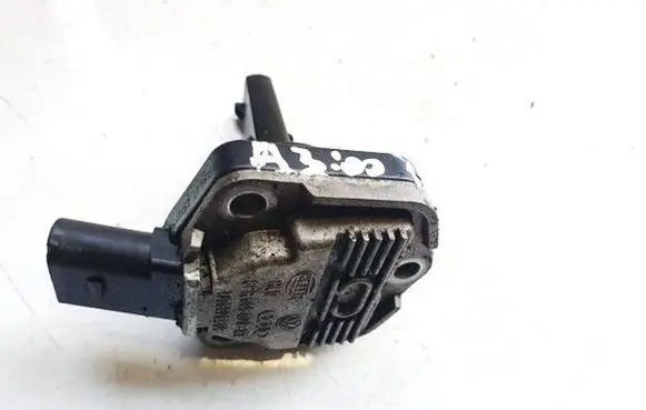 Audi A3 S3 8P Oil level sensor 1J0907660C