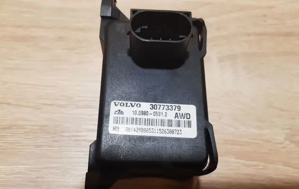 Volvo XC70 ESP (stability system) control unit 30773379