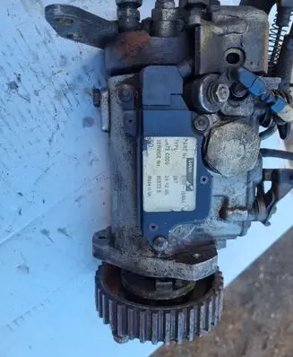 Ford Escort Fuel injection high pressure pump 144B620A