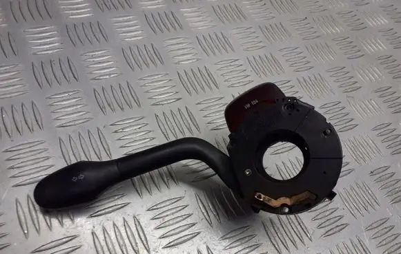 Volkswagen PASSAT B4 Indicator stalk