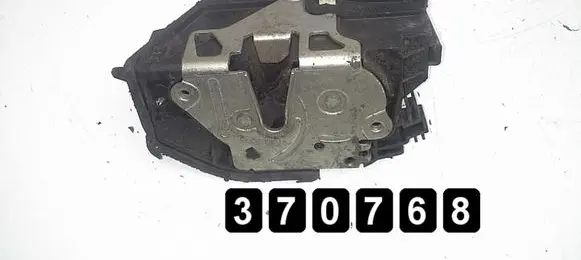 BMW 5 E60 E61 Front door lock 7167071