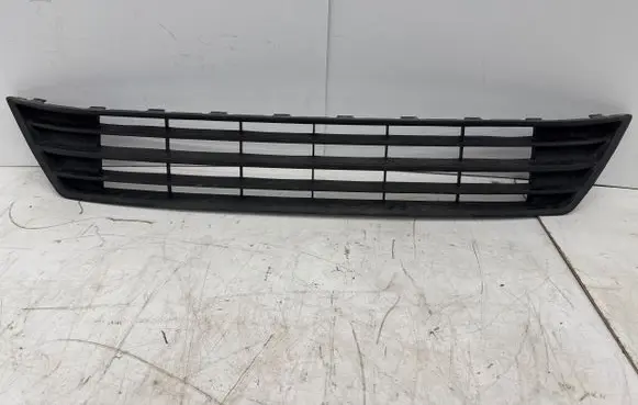 Volkswagen Caddy Front bumper lower grill 2K5853677