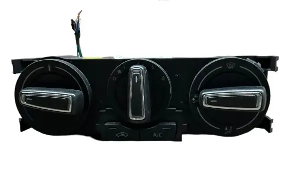 Seat Toledo IV (NH) Climate control unit 6P0820045 6P0820045H E11363022