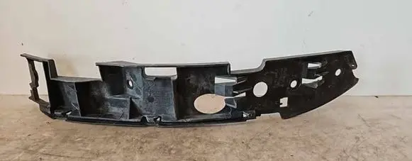 Volkswagen Touareg I Front bumper mounting bracket 7L6807184C