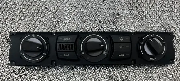 BMW 5 E60 E61 Climate control unit 11419110