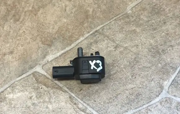 BMW 5 F10 F11 Airbag deployment crash/impact sensor 9224178