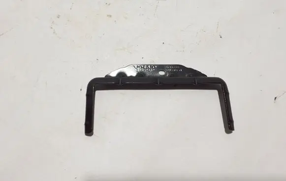 Battery bracket