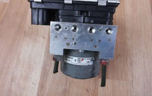 Mitsubishi Outlander ABS Pump 4670B747