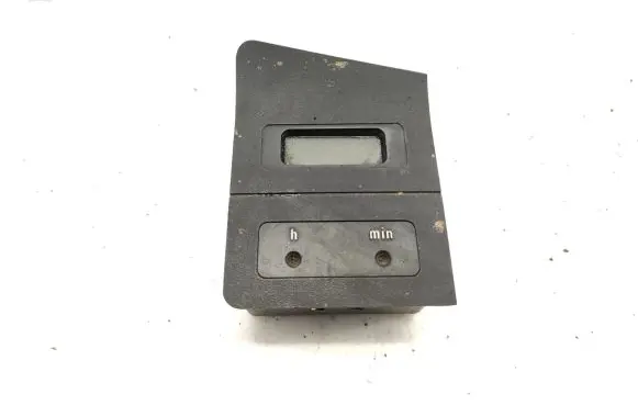 BMW 5 E28 Clock 1367683 62131367683