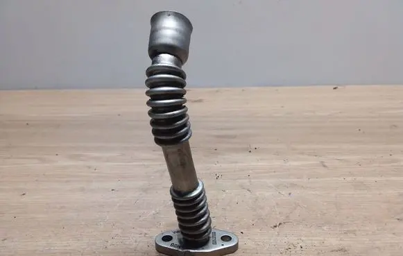 Audi A6 S6 C6 4F Turbo turbocharger oiling pipe/hose 059145736D