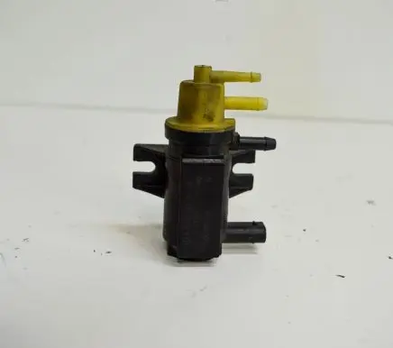 Mercedes-Benz C W204 Turbo solenoid valve A0091533128